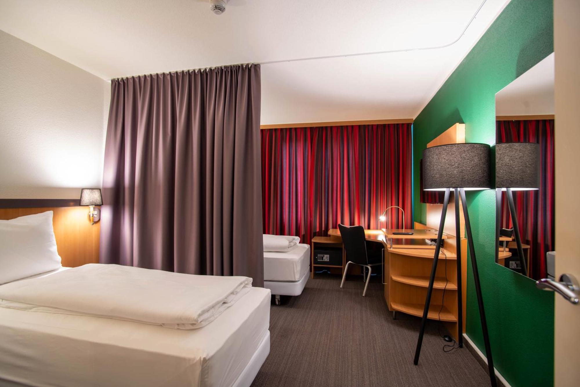 Best Western Conference Airporthotel Frankfurt Moerfelden Bagian luar foto