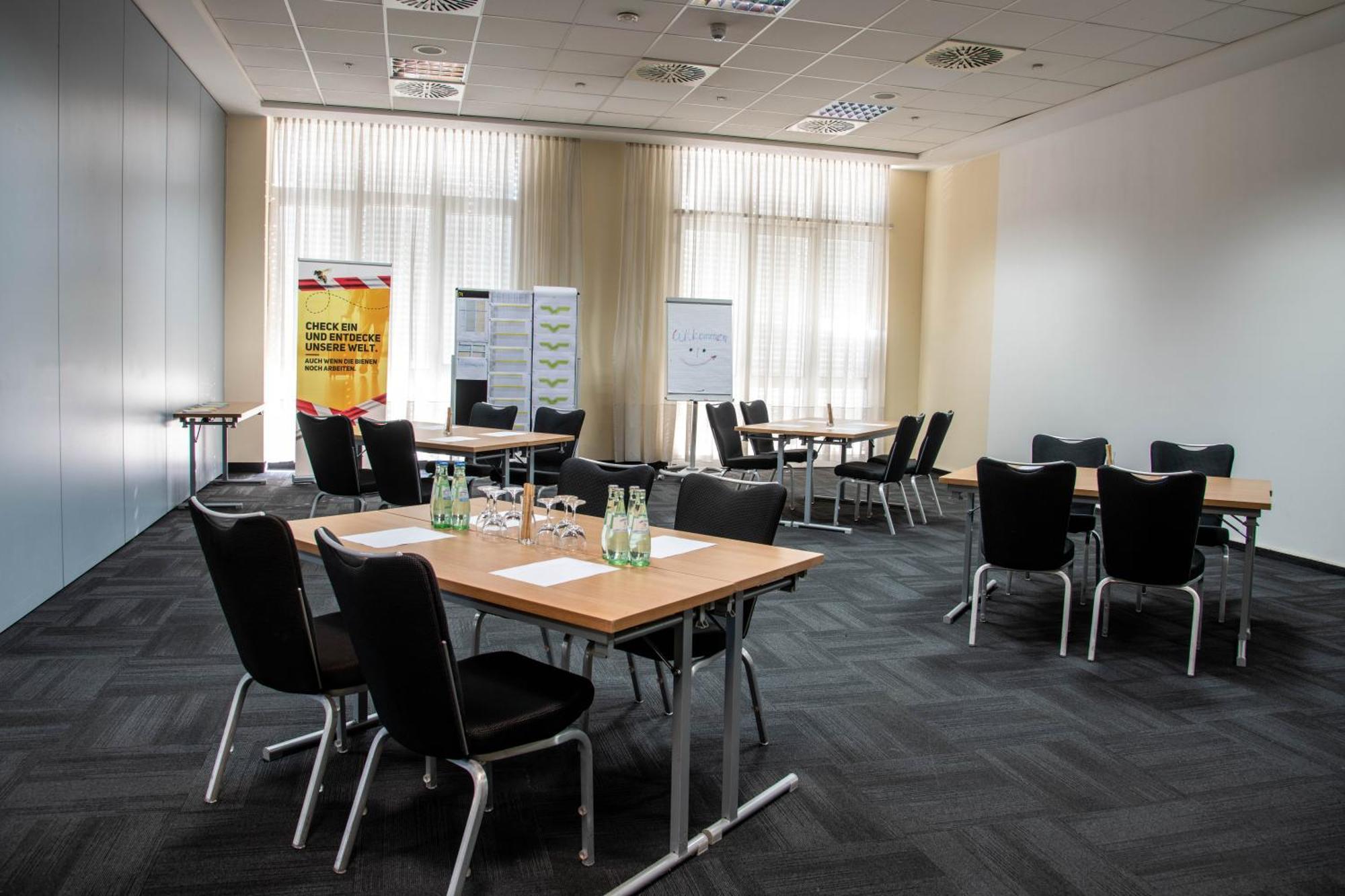 Best Western Conference Airporthotel Frankfurt Moerfelden Bagian luar foto