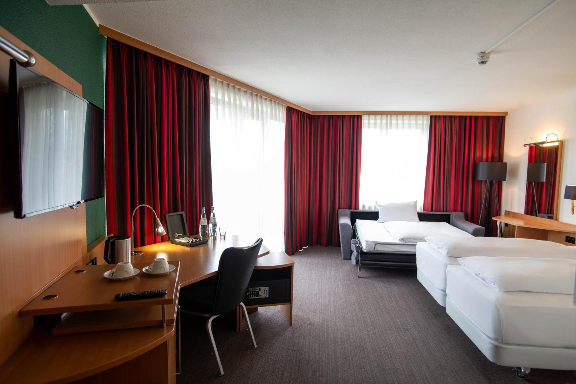 Best Western Conference Airporthotel Frankfurt Moerfelden Bagian luar foto